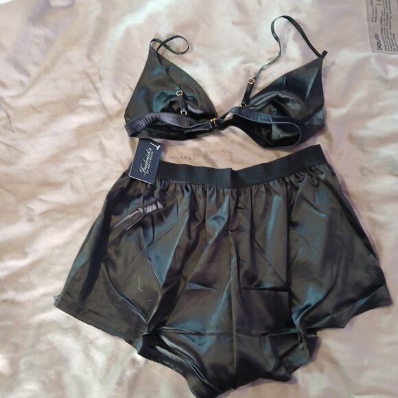 Frederick's of Hollywood Women's Ginny Satin 2 Piece Sleep Set NWT  Black - Picture 5 of 6